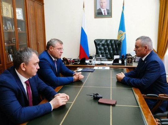 Игорь Бабушкин напомнил главе Ахтубинского района Владимиру Михеду о необходимости оправдать колоссальное доверие